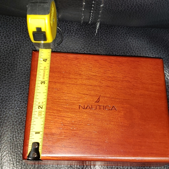 Previously loved Nautica wood 4.5 x 5 5 inch jewelry box - Picture 4 of 9